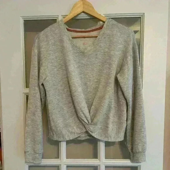 Danskin Women’s Grey Cropped Lightweight Yoga Sweatshirt Knot Front Size M - Picture 2 of 8